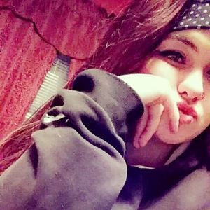 Meet your Posher, Harmony